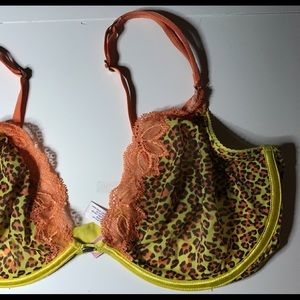 Victoria Secret “Very Sexy” Collection 38D